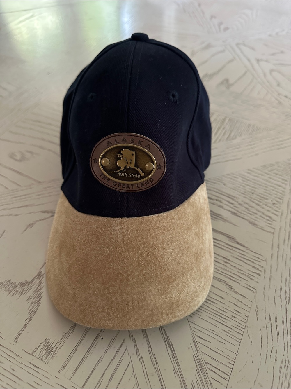 Alaska Two-Tone Baseball Cap - Black & Tan